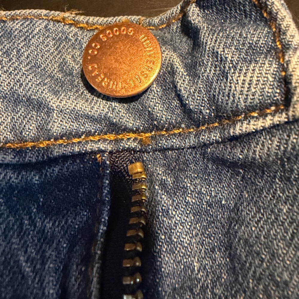 Universal Threads High Rise Shortie Shorts - Picture 5 of 8